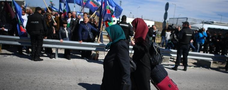 Продължават протестите по граничните пунктове с Турция