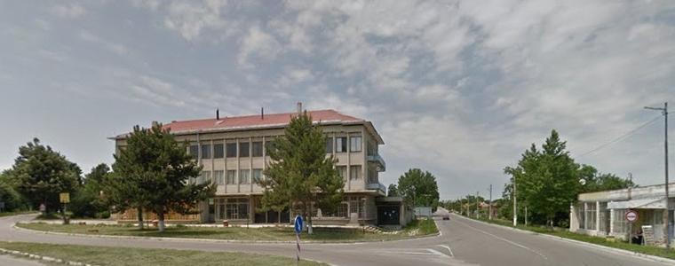 Богата празнична програма в Карапелит  на 2 май