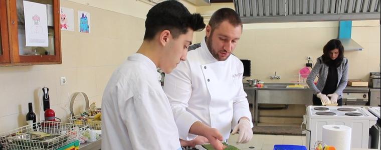Демонстрационен семинар на модерна и фюжън кухня се провежда днес в ПГТ (ВИДЕО)