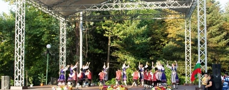 Фолклорни ритми и кулинарни изненади за празника на Тервел