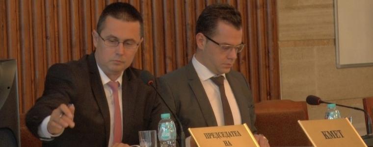 Общински съвет - Добрич заседава днес