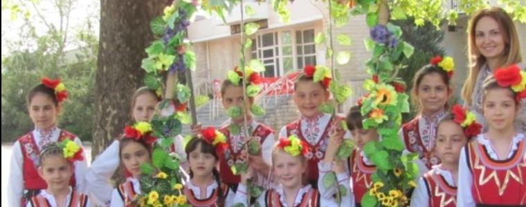 И в Генерал Тошево се люляха за здраве