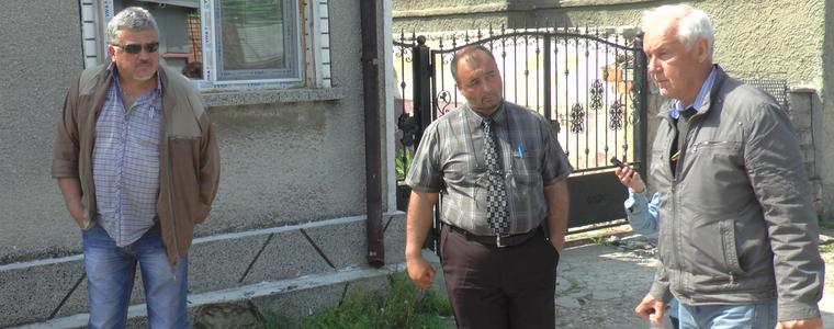 От „ВиК” дадоха една седмица срок, за да установят проблема с подпочвени води по ул. „Черно море” (ВИДЕО)