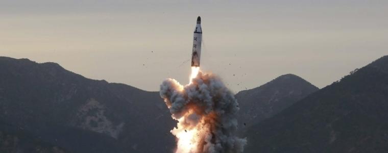 САЩ тласкат Корейския полуостров към ядрена война, скочи Северна Корея
