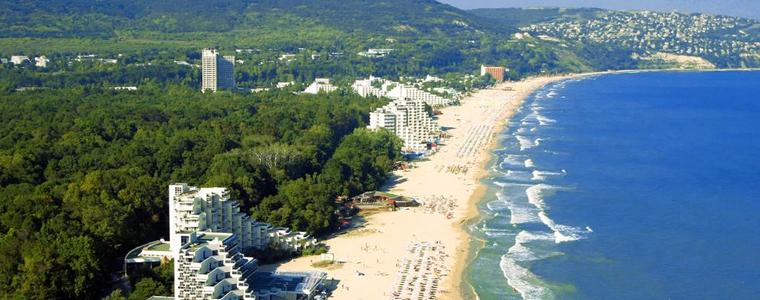 Чакаме 10% повече летовници, 10 000 чужденци за работа