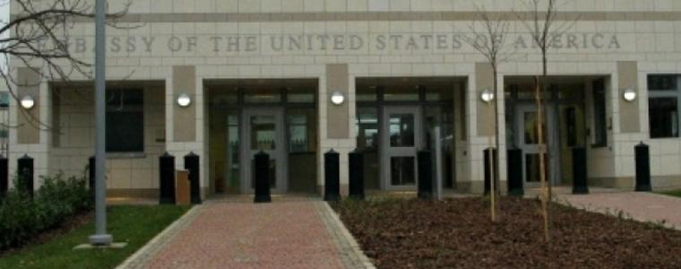 Посолството на САЩ у нас забранява достъпа на хора с лаптоп и таблет