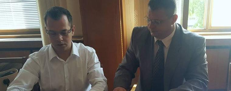 Кметът на Добрич и директорът на ОД на МВР-Добрич подписаха договора за създаване на „Общинска полиция“