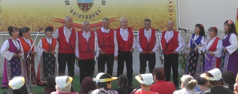 За 19 път Добруджански фолклорен събор "Богородица" в Генерал Тошево събира малки и големи (ВИДЕО)