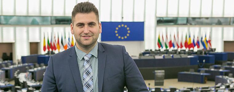 Български евродепутати питат ЕК кога ще има законодателство за стандарта на храните