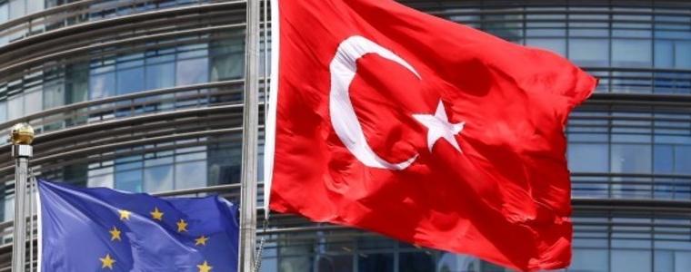 ЕК: Турските власти правят невъзможен приема на Турция в ЕС 