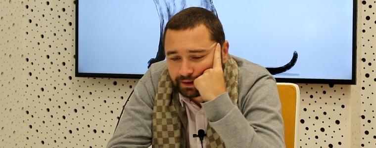 Нестандартният учител  Венцислав Рачев напусна класната стая и „откри себе си” чрез писане (ВИДЕО)