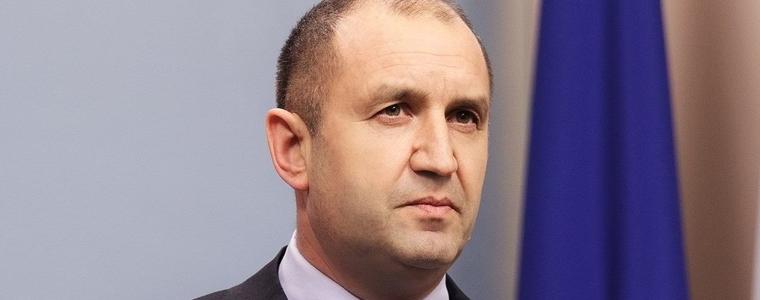 Румен Радев: Премиерът губи контрол върху партията си 