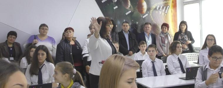 Космически кабинет за природни науки откриха в СУ “Талев“ /ВИДЕО/