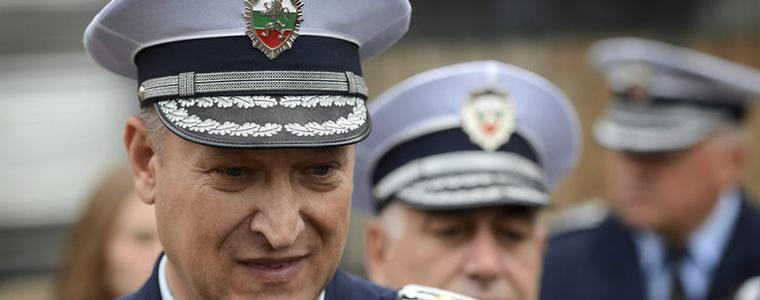 Пътните полицаи вече нямат оправдание да не глобяват през нощта