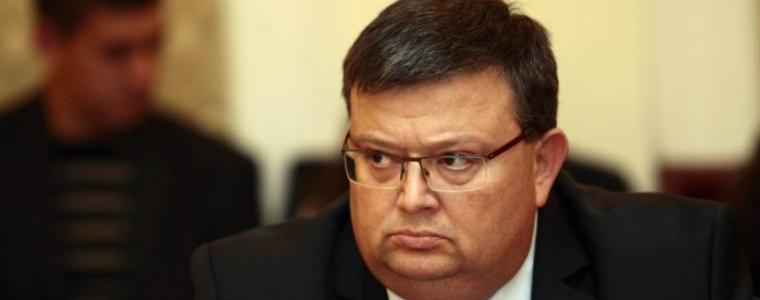 Проверяват собственици на луксозни коли и на недвижими имоти за над половин милион