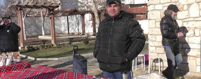 Сухи подправки на четвъртък пазар в Добрич (ВИДЕО)