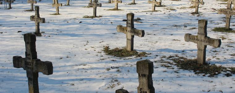 В ход са дейности по облагородяване на Военното гробище в Добрич (ВИДЕО)