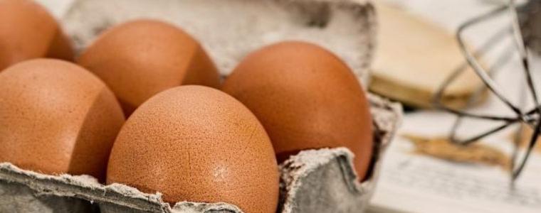 Цените на яйцата тръгнаха надолу, краставиците и доматите - още по-скъпи
