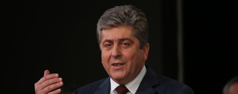 Името на Македония да се съгласува и с нас, иска Първанов