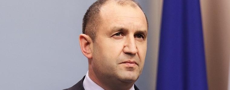 С вето Румен Радев спира лесното застрояване на земеделски земи