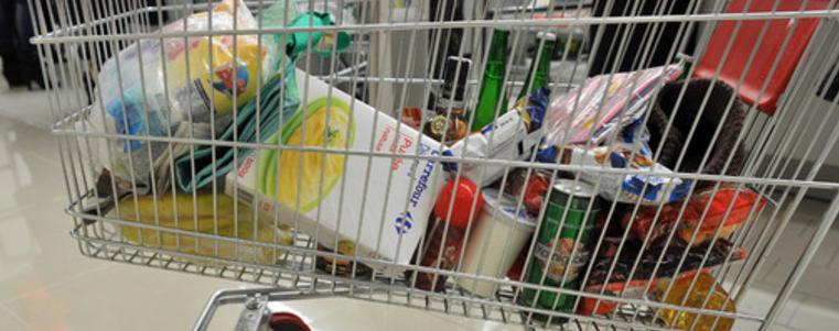 Българите отделят най-много средства за храната, дома и транспортa
