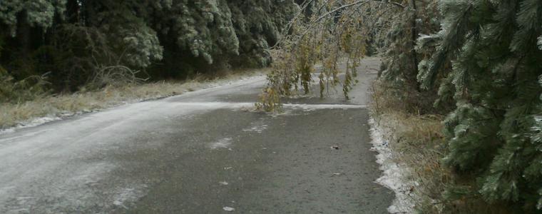 Пътищата в областта  са заледени. Шофирайте с повишено внимание!