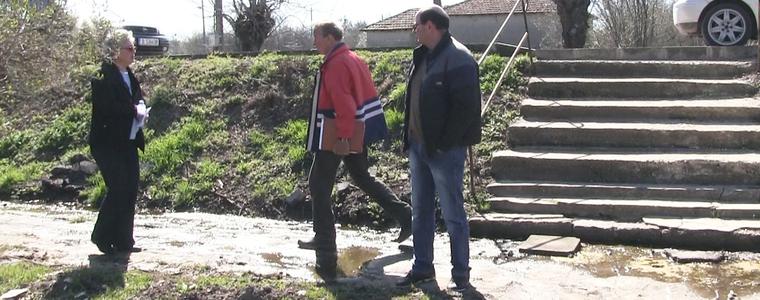 Германец се зае с възраждането на село Хаджи Димитър, в което буквално вода газят, а жадни ходят (ВИДЕО)