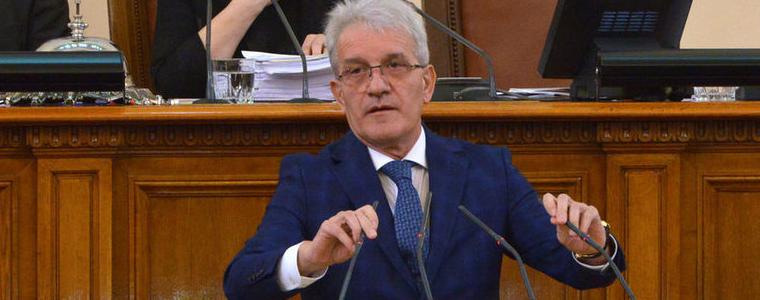 Парламентарната комисия за ЧЕЗ ще работи до 10 май
