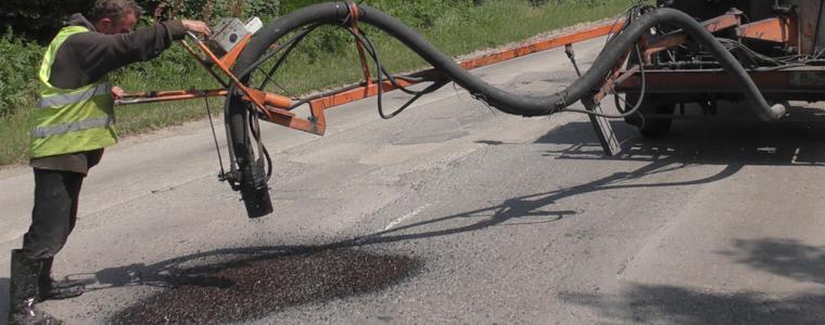 След депутатски неволи закърпиха дупки по околовръстното на Добрич 