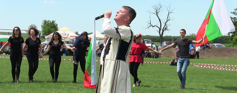 Стотици добруджанци за поредна година извиха голямо хоро в Бранище (ВИДЕО)