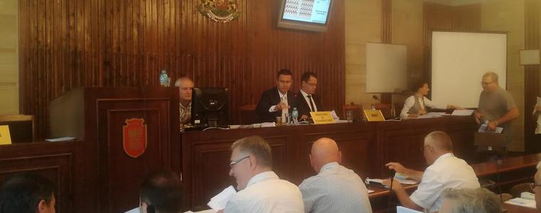 НА ЖИВО: Общински съвет Добрич заседава днес (ВИДЕО)