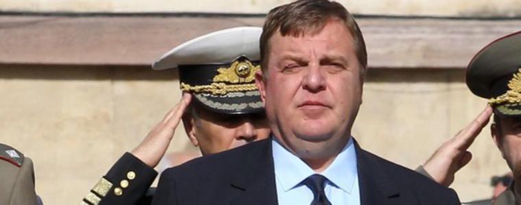 Министърът на отбраната Красимир Каракачанов ще наблюдава стрелбите на зенитния полигон „Шабла“