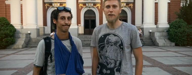 Тото от The Flying Detachment счупи ръка, но ще свири на September Sun в родния Добрич