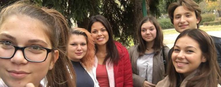 Младежите от Обществен съвет посетиха ЦНСТ