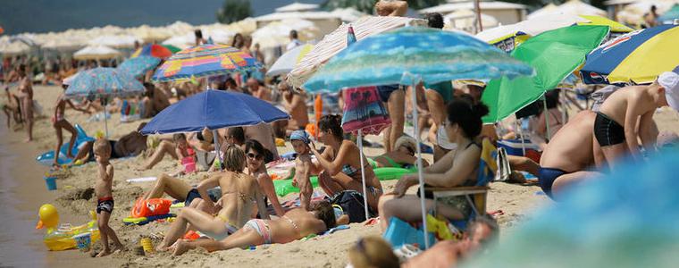 Румънските туристи са се увеличили с 33% до 1 млн. и вече са най-многобройните в България