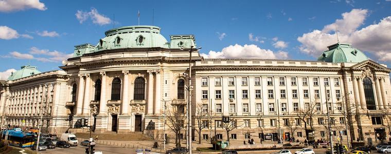 С 13 000 по-малко студенти в последните три години