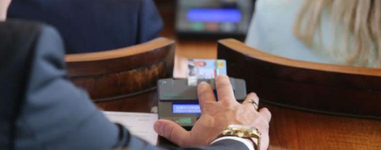 Бюджетите на НЗОК и на ДОО ще бъдат гласувани на второ четене на извънредно заседание на НС