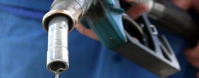 Цената на бензина пада