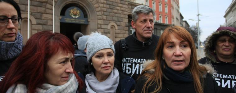 Управляващите и майките на деца с увреждания постигнаха съгласие