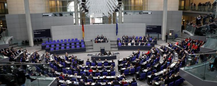 Германия узакони третия пол в актовете за раждане
