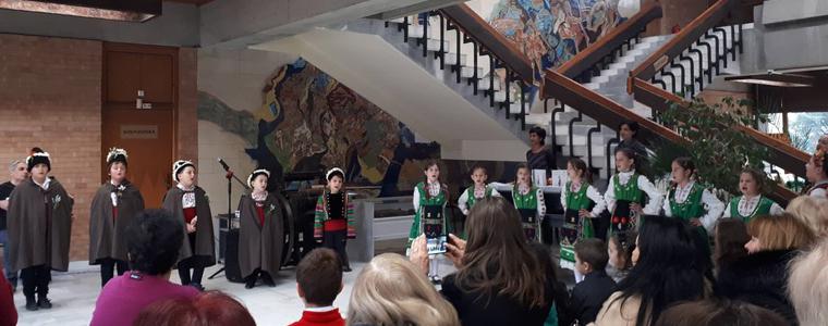  Песни и танци  на „Коледна благословия“ в Дом-паметник „Йордан Йовков“ 