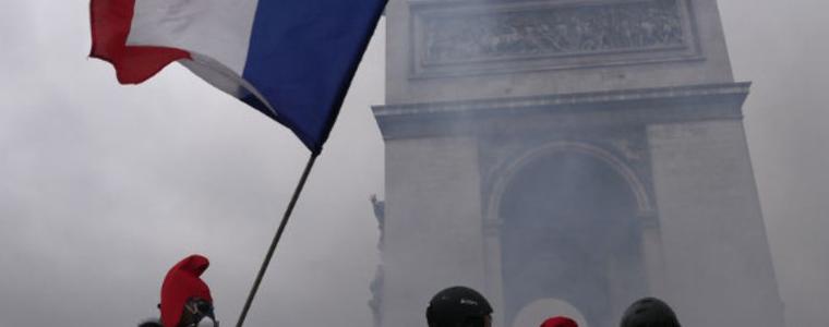 Властите във Франция се готвят за нова вълна от протести днес