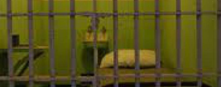Заден ход на властта: Отложиха срещата за арестите, свикана заради снимките от килията на Иванчева