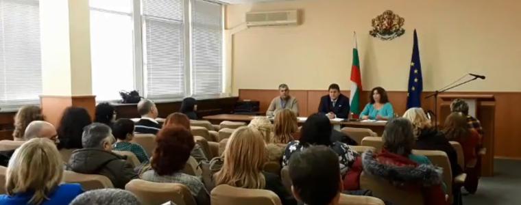 Директорът на РД „Социално подпомагане” разясни на среща новостите в Закона за хора с увреждания (ВИДЕО)