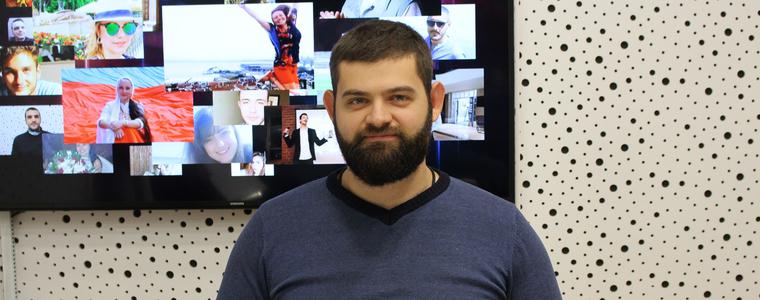 МД: Йордан Желев ползва поезия, за да презентира своите сребърни чудеса (ВИДЕО)                                                                                                                                         