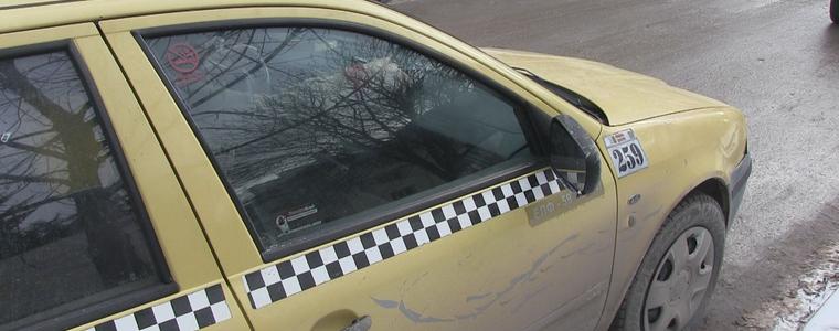 Таксиметрови водачи работят на ръба на закона (ВИДЕО)