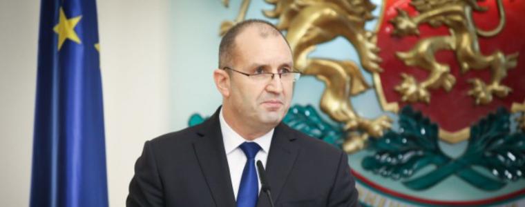 Екипът на Радев работи за вето на приетите в 3 ч. през нощта промени в Изборния кодекс