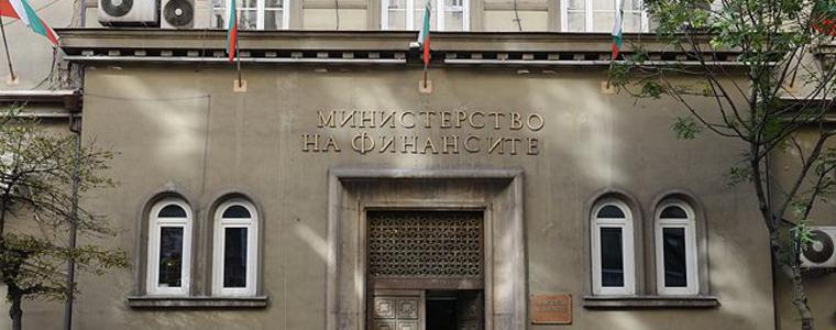 Увеличението на заплатите в администрацията ще бъде платено накуп през март