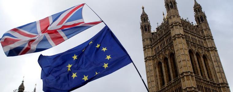Британският парламент отложи Брекзит след 12 април