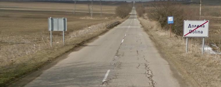 Клони надвиснали по пътищата пречат за преминаване на колите, от пътно управление поеха ангажимента
